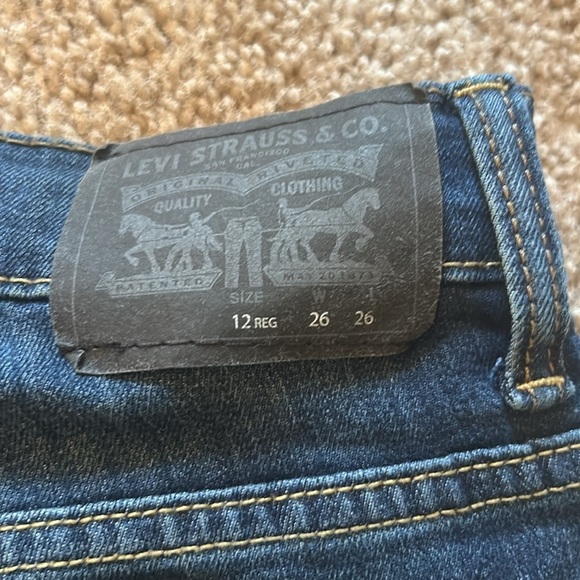 Boys 12 regular Levi Strauss and Co Jeans W26L26 - Picture 4 of 5